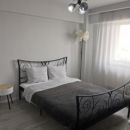 Apartament Carla Apartment Deva Luaran gambar